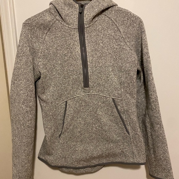 Lululemon Fleece & Thank you Pullover - speckled light grey fleece - size 4 - Picture 2 of 5